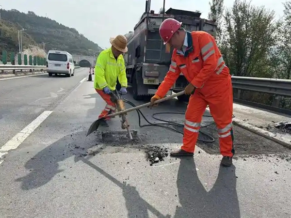 越城沥青路面修补价格